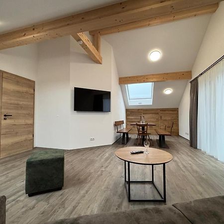 Landgasthaus Zur Linde Pleiskirchen Luaran gambar