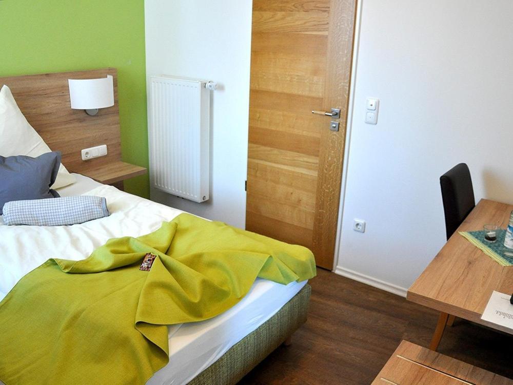 Landgasthaus Zur Linde Pleiskirchen Luaran gambar