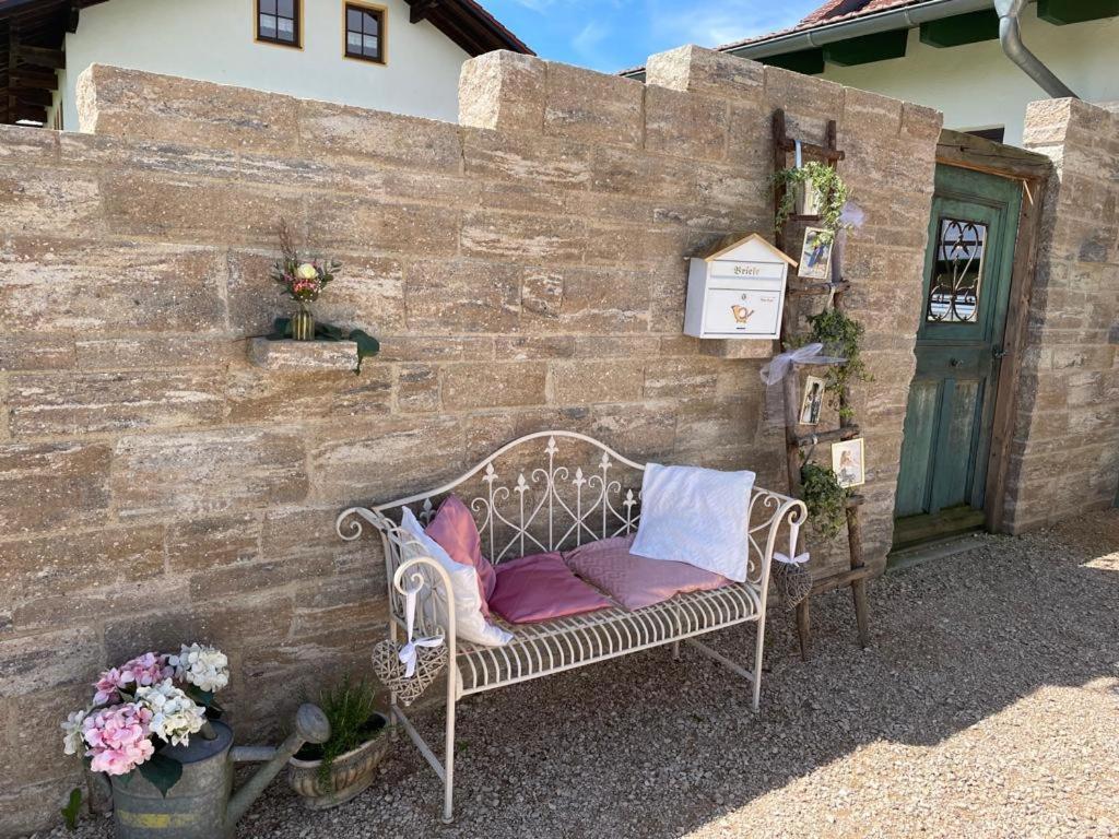 Landgasthaus Zur Linde Pleiskirchen Luaran gambar