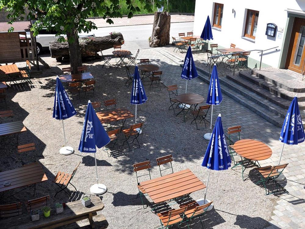 Landgasthaus Zur Linde Pleiskirchen Luaran gambar